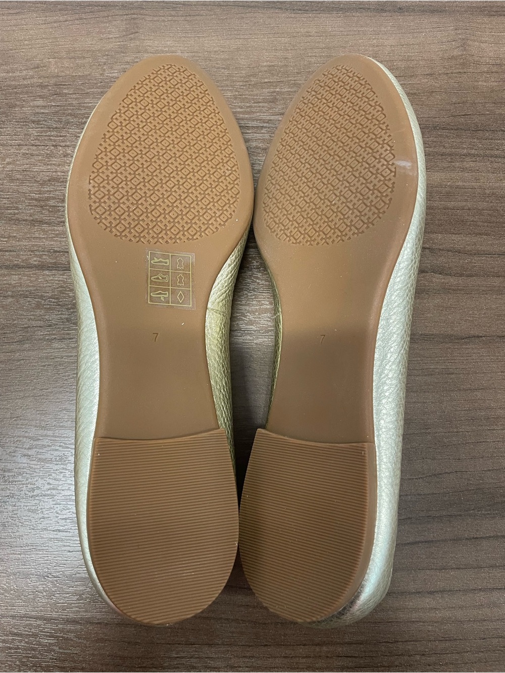 NWOB Tory Burch Metallic Gold Claire Ballet Flats size 7 with Dust Bag - Picture 3 of 7